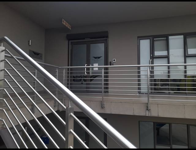 208M² OFFICE FOR SALE IN WITKOPPEN